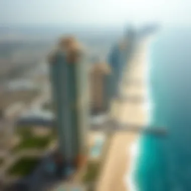 Aerial Perspective: Iconic Developments Along Dubai's Shore Aerial shot of iconic beachfront developments in Dubai